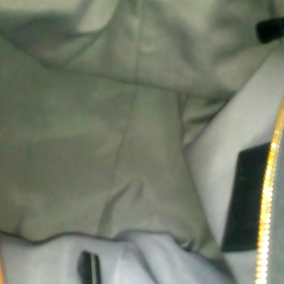 Coach - Picture 2 of 7